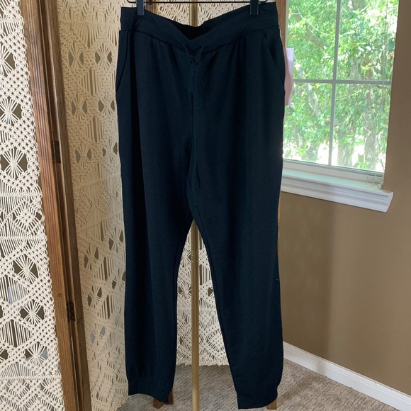 EZ by Nina Leonard black joggers‎ NWT size large - Picture 1 of 9